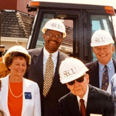 Donald-Tynes-group-hardhats